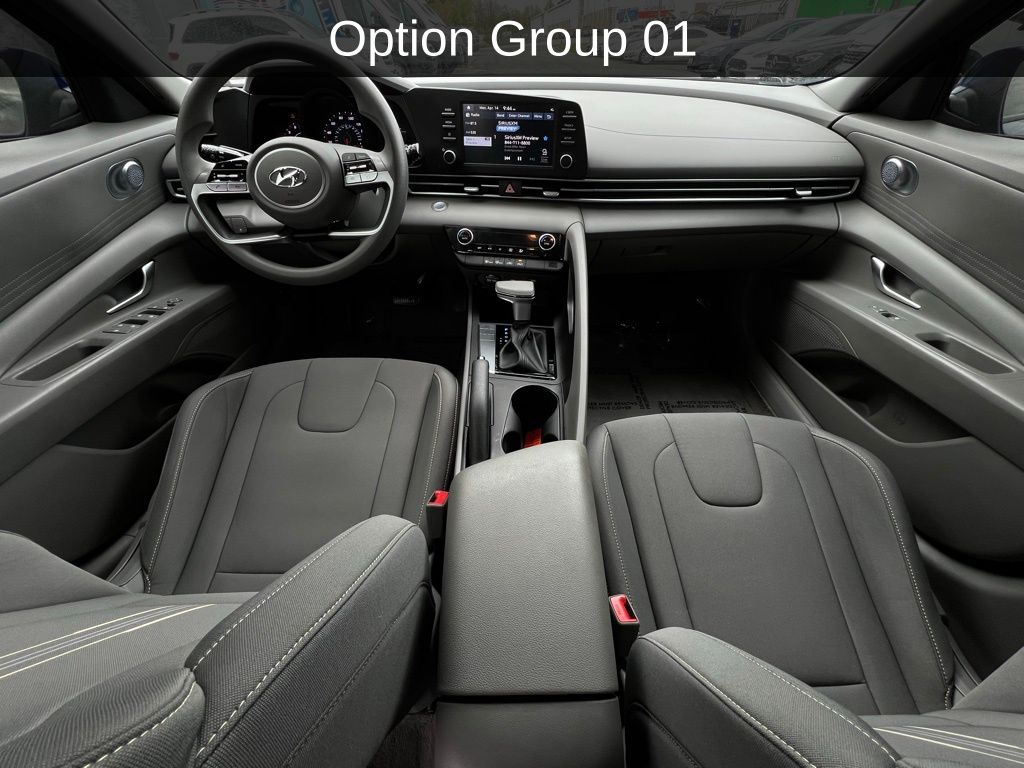 2023 Hyundai Elantra SEL photo