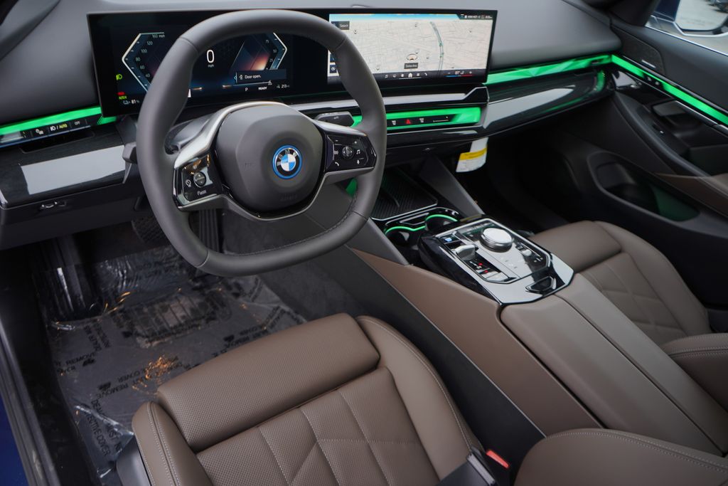 2024 BMW i5 eDrive40 12