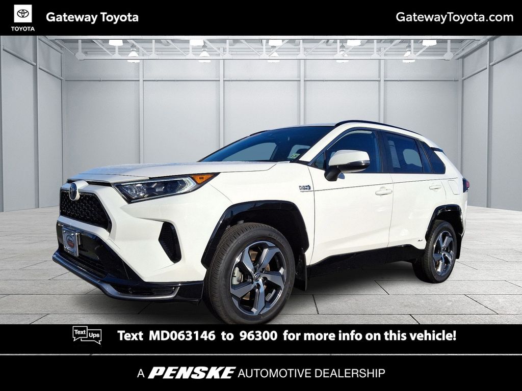 2021 Toyota RAV4 SE -
                Toms River, NJ