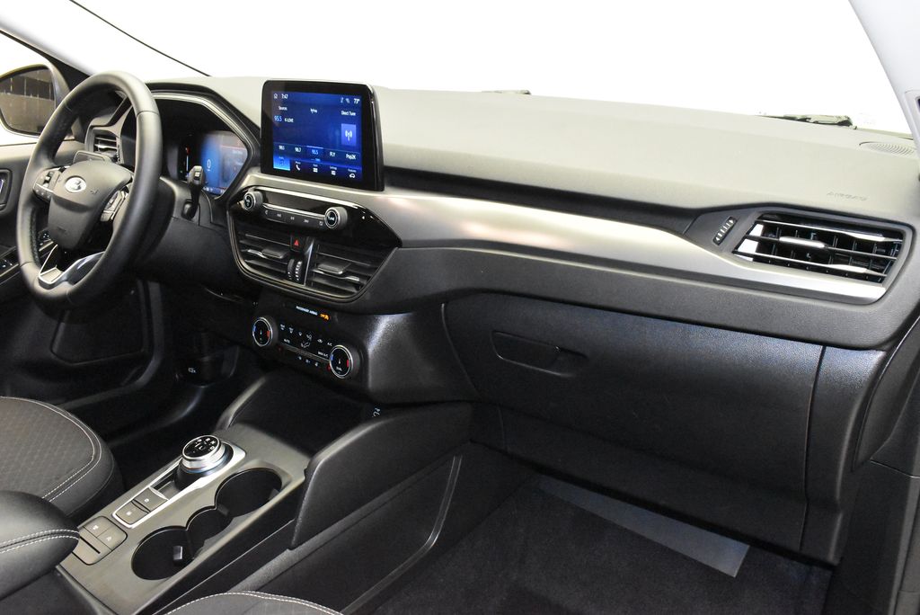 Thumbnail: 2024 Ford Escape - 26