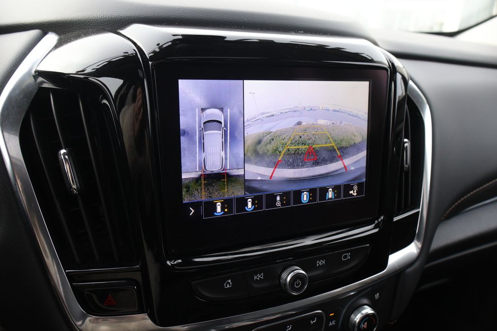 Thumbnail: 2021 Chevrolet Traverse - 22