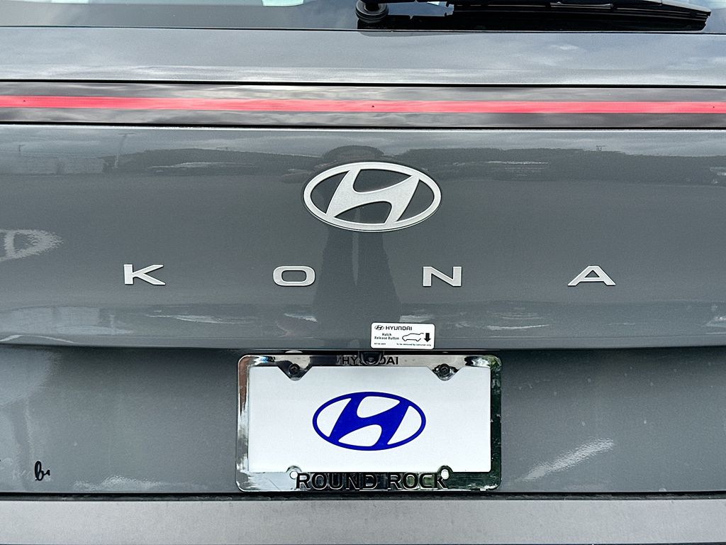 2025 Hyundai Kona SE 20