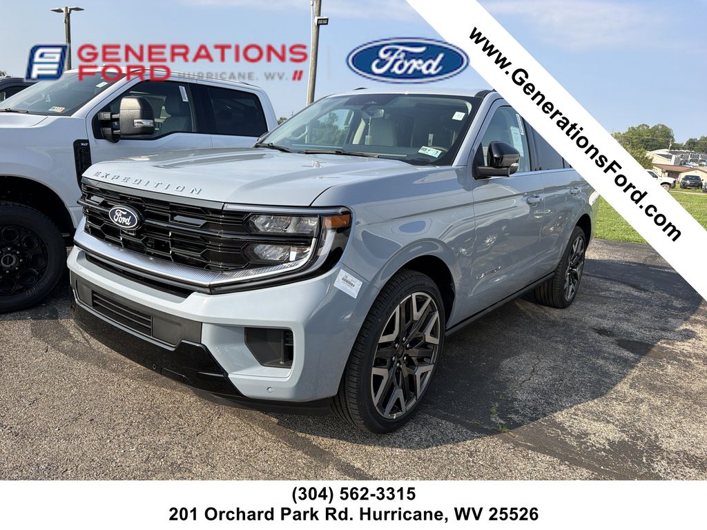 Glacier Gray Metallic Tri-Coat 2027 Ford Expedition SUV / Crossover Four-Wheel Drive Automatic