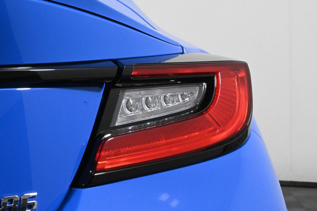Thumbnail: 2023 Toyota GR86 - 13