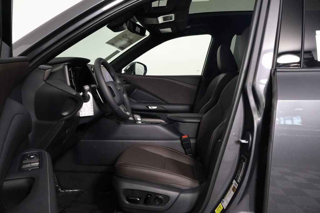 Thumbnail: 2026 Lexus TX - 5