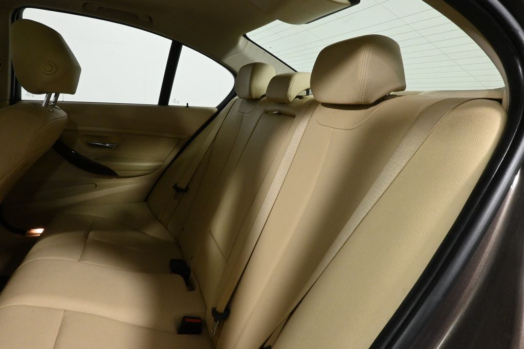 Thumbnail: 2014 BMW 3 Series - 5