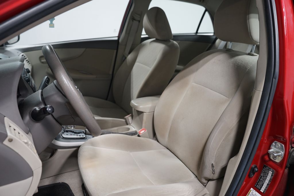 Thumbnail: 2009 Toyota Corolla - 6