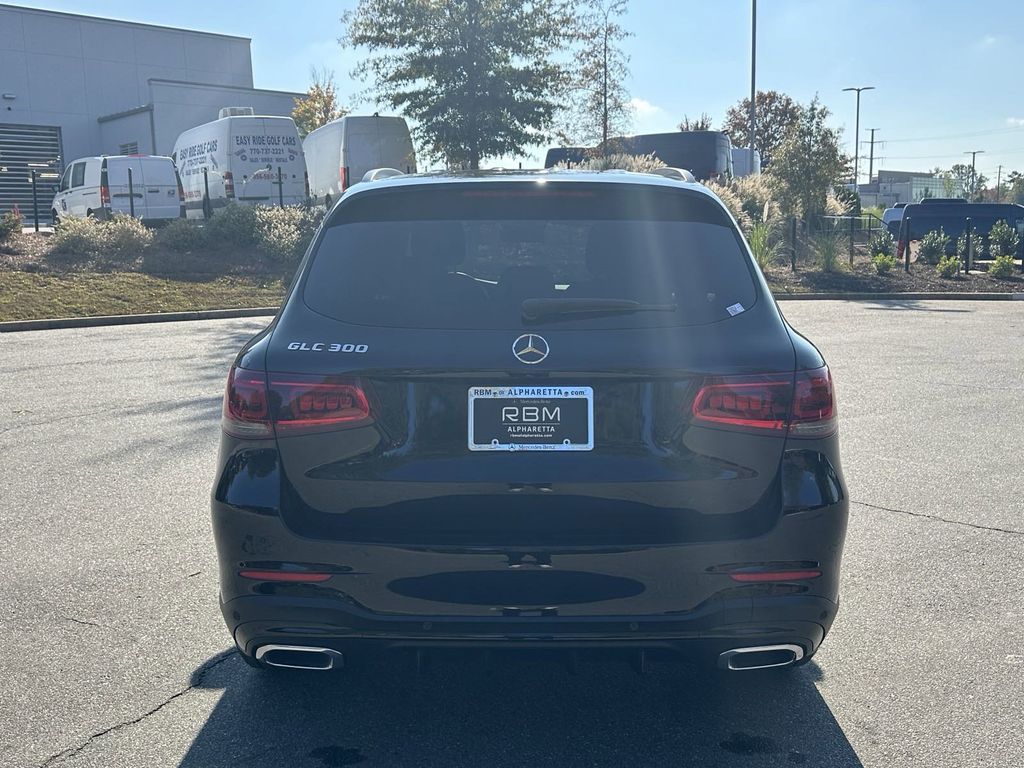 2022 Mercedes-Benz GLC GLC 300 6