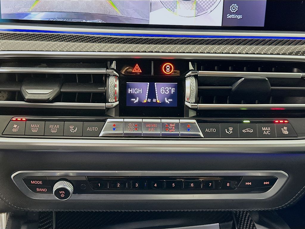 Thumbnail: 2021 BMW X6 - 16