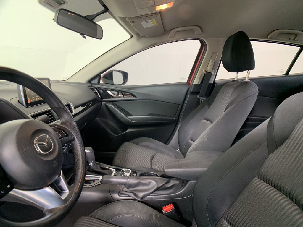 2016 Mazda Mazda3 i Sport 11