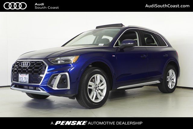 2022 Audi Q5 45 S line Premium 1