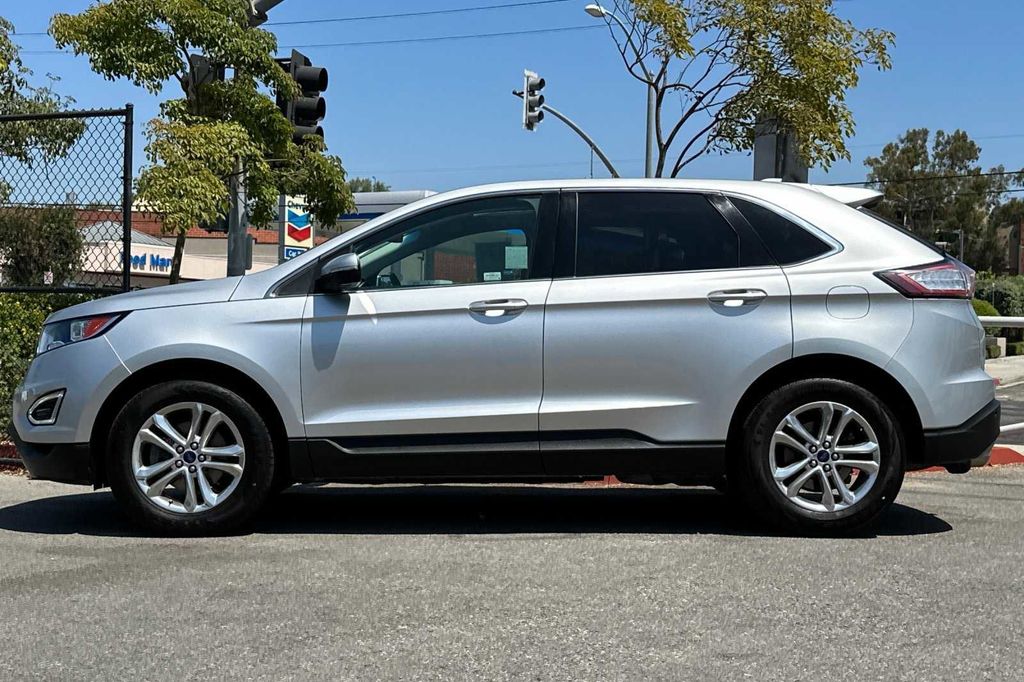 2016 Ford Edge SEL 9