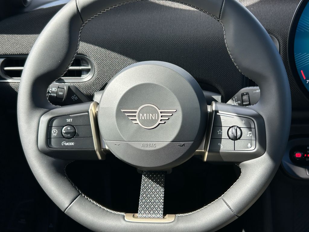 Thumbnail: 2026 MINI Cooper - 18