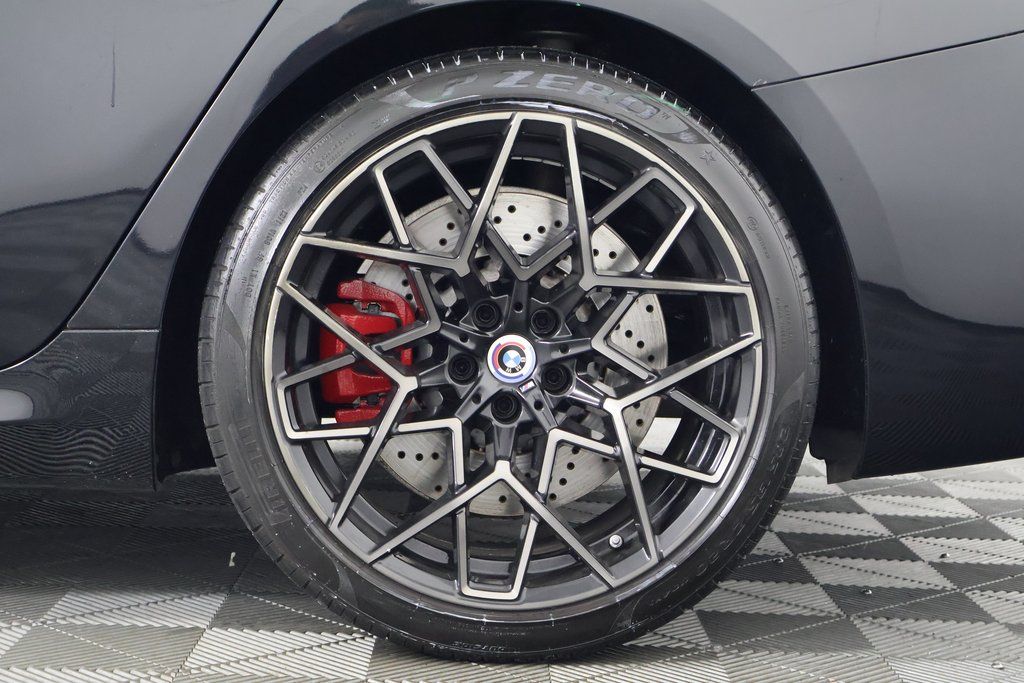 Thumbnail: 2023 BMW M8 - 16