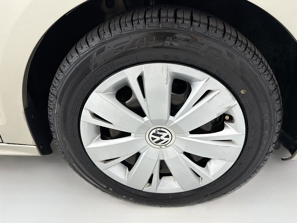 Thumbnail: 2014 Volkswagen Jetta - 27