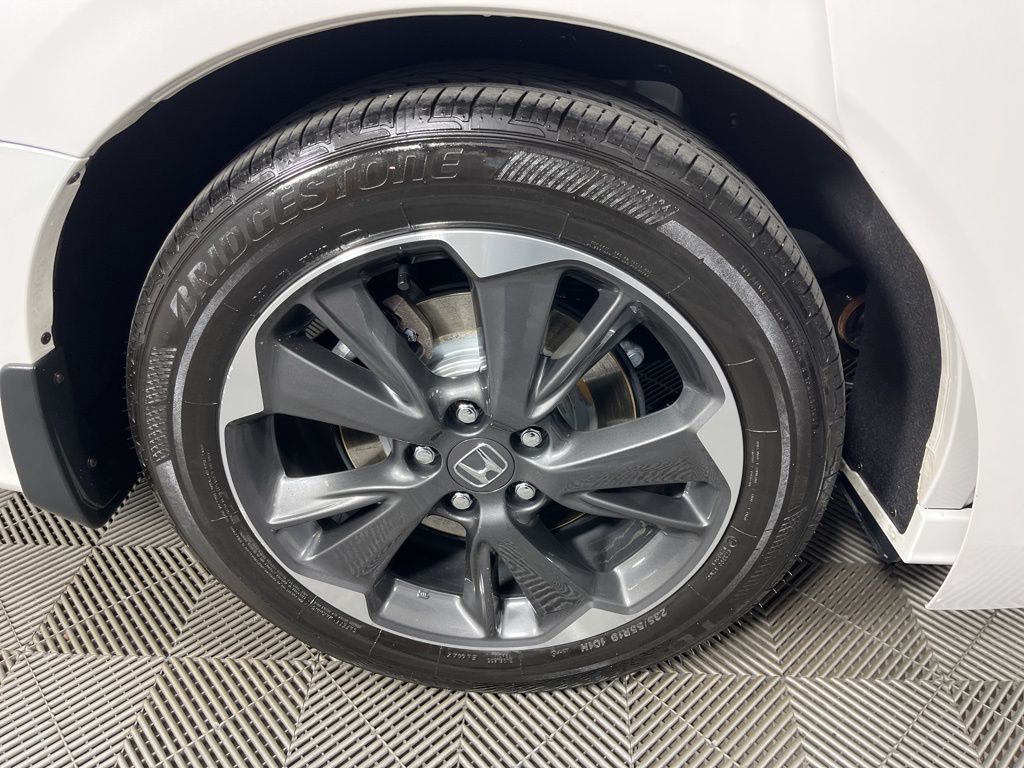 2024 Honda Odyssey Elite 17