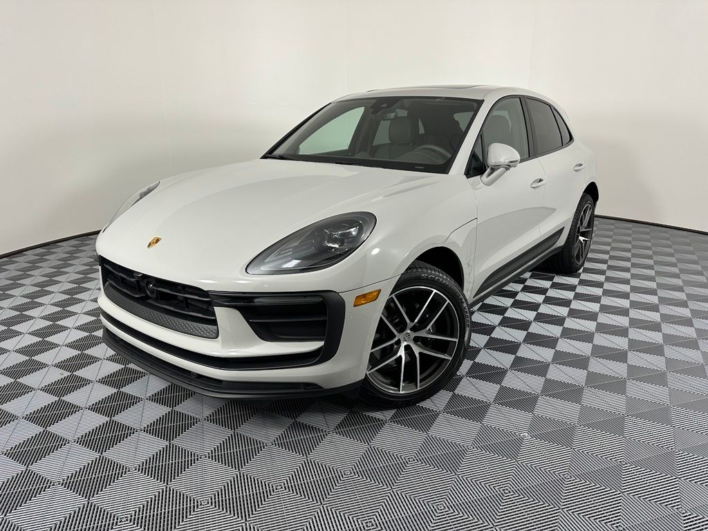 Thumbnail: 2026 Porsche Macan - 1