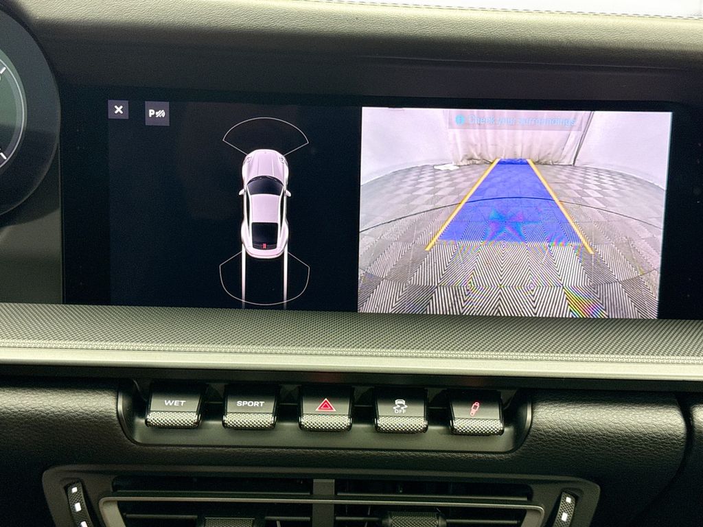 Thumbnail: 2021 Porsche 911 - 15