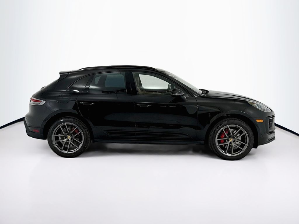 Thumbnail: 2025 Porsche Macan - 8