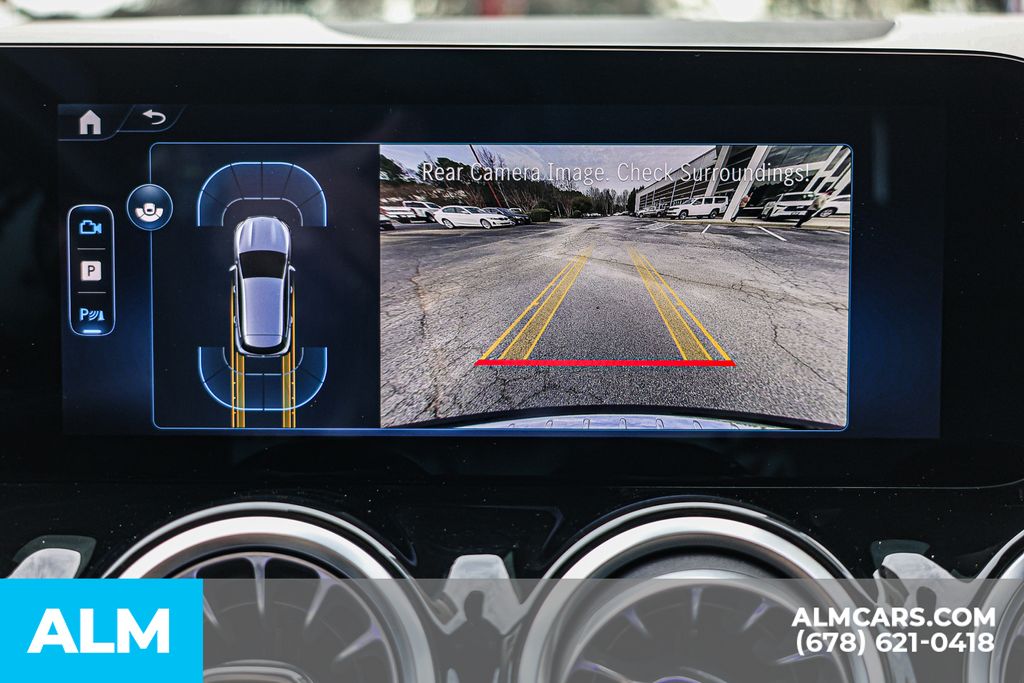 Used 2025 Black Mercedes-Benz GLA 250 image 38