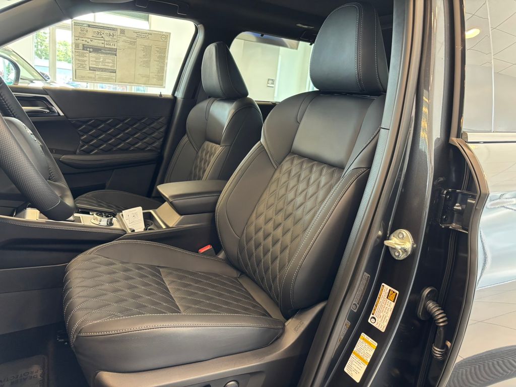 2026 Nissan Rogue Plug-In Hybrid Platinum