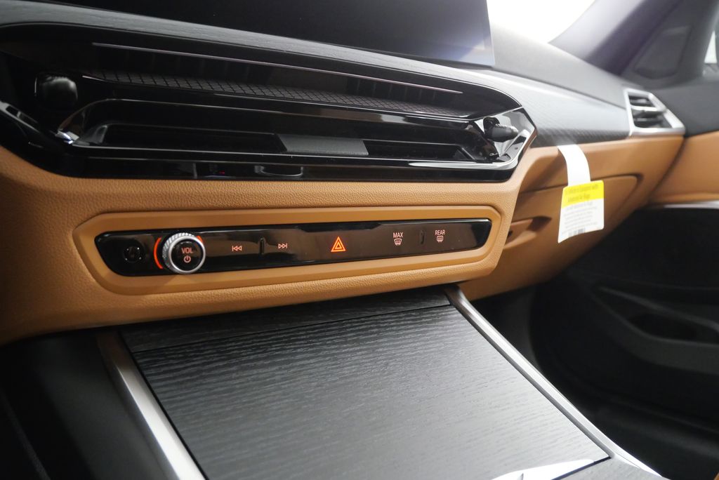 2025 BMW 3 Series 330i 22