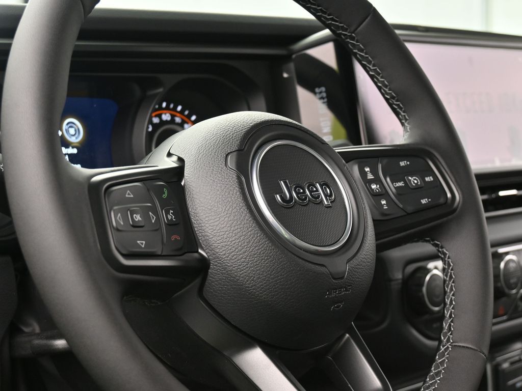 Used 2025 Mojito Jeep Mojave image 16