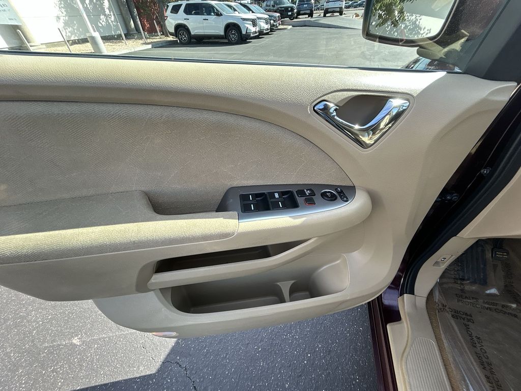 Thumbnail: 2010 Honda Odyssey - 13