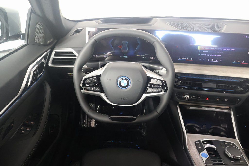 Thumbnail: 2025 BMW i4 - 3