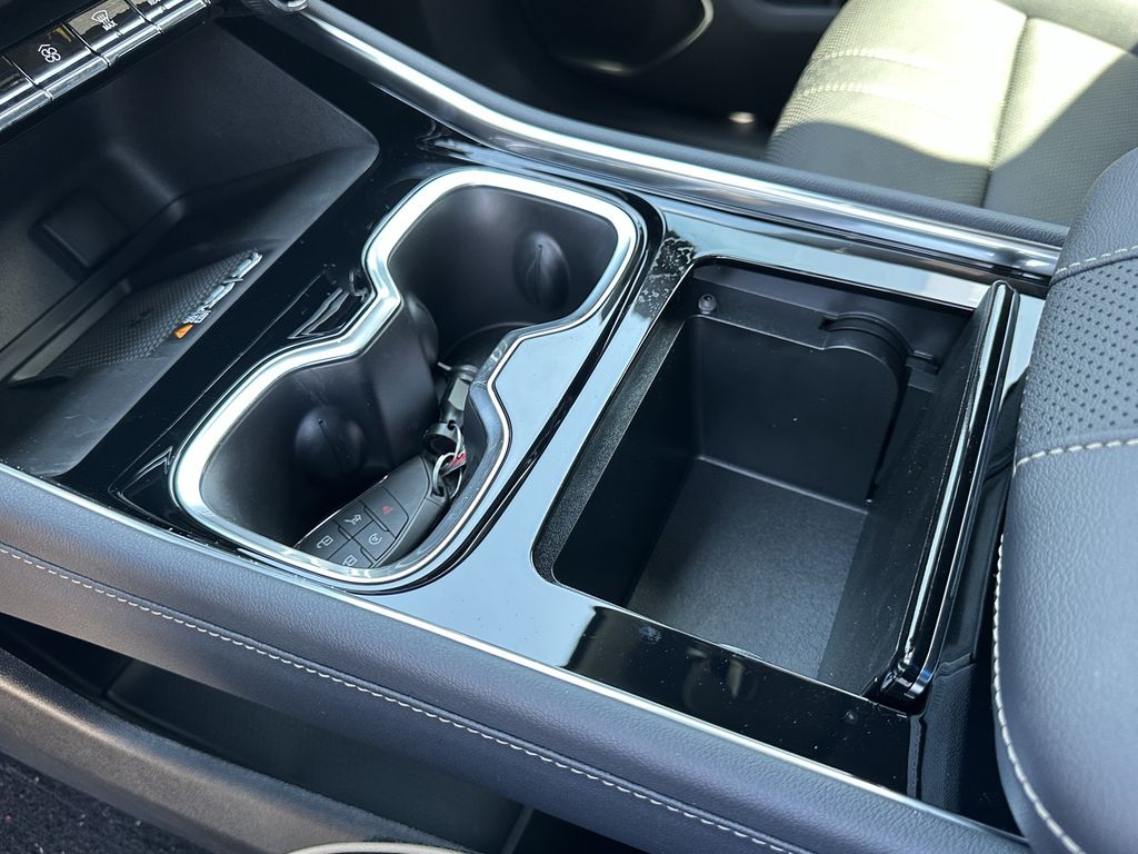 new 2026 Chevrolet Traverse car, priced at $53,495