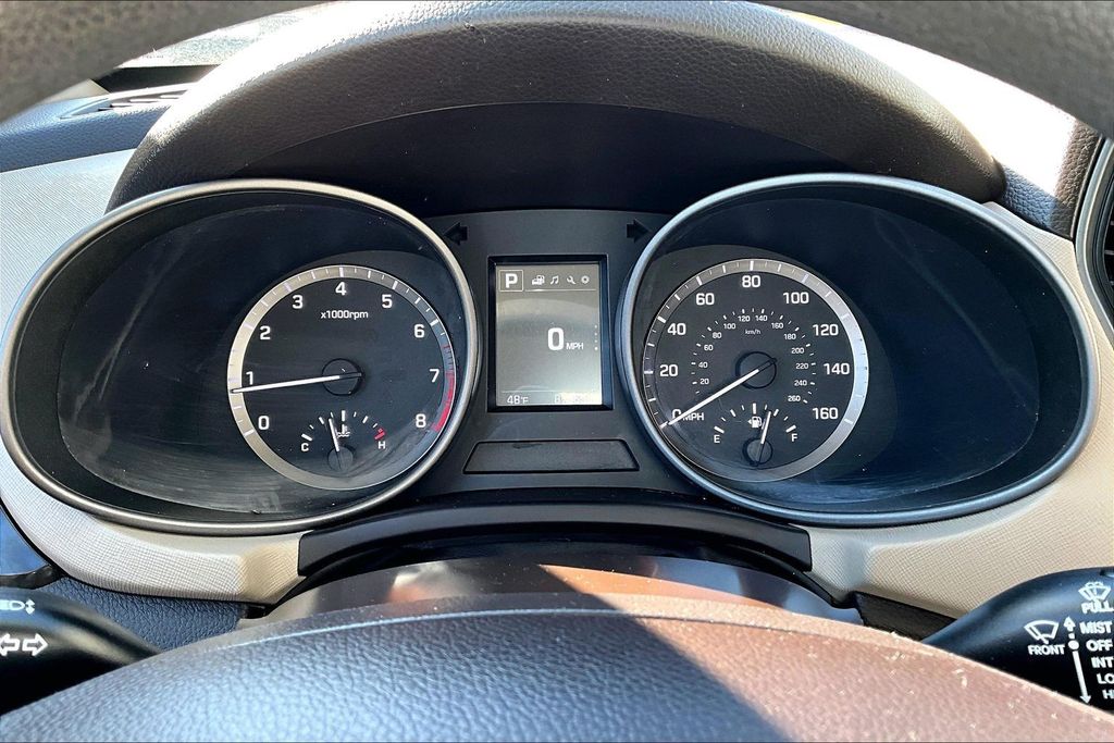 Used 2017 Orange Hyundai 2.4 Base image 14