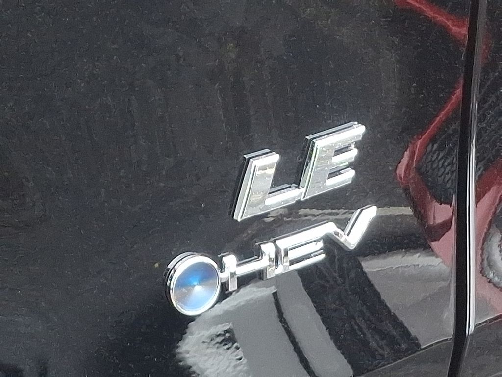 Thumbnail: 2025 Toyota RAV4 - 31