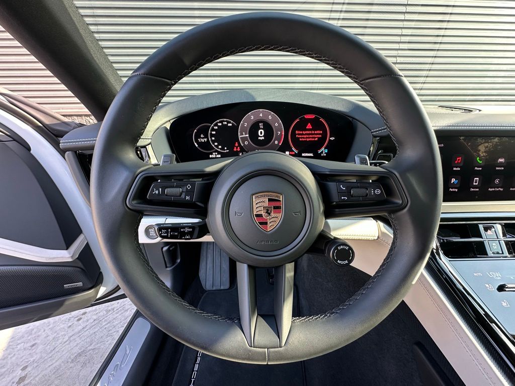 2024 Porsche Panamera  19