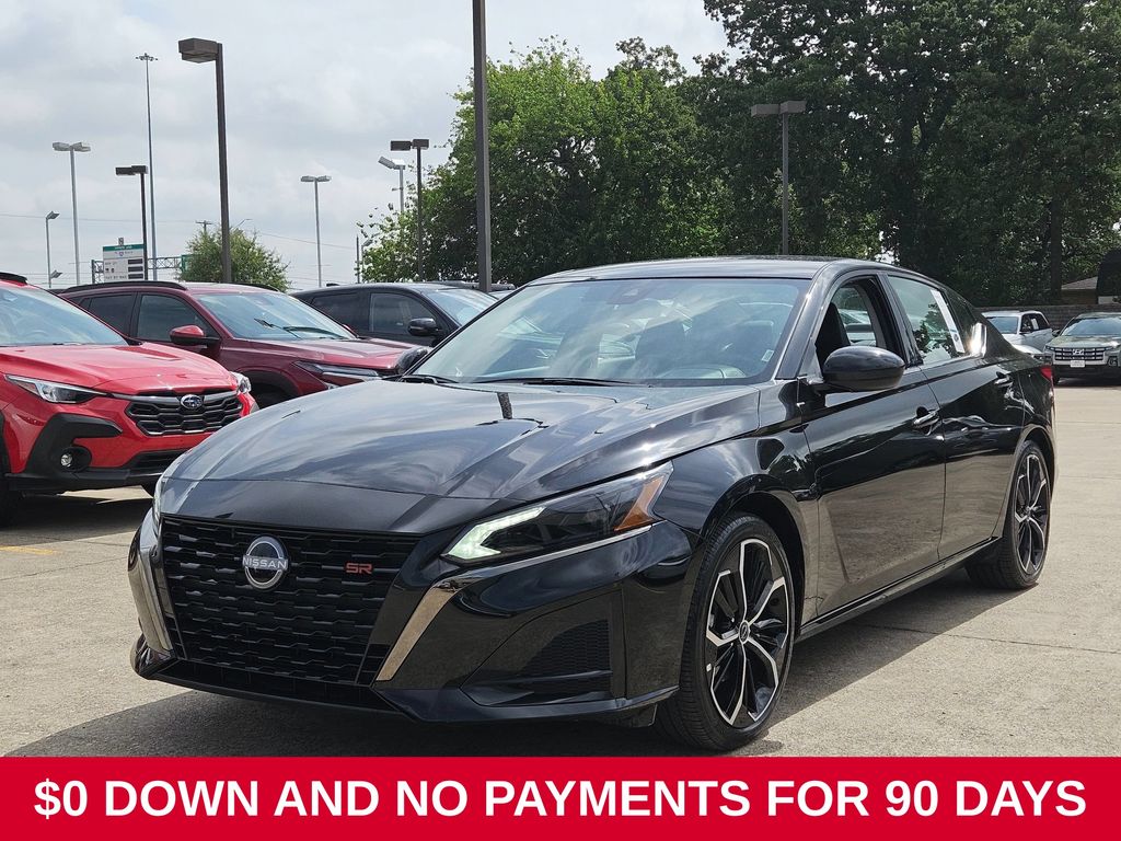 Super Black Clearcoat 2025 Nissan Altima Sedan Front-Wheel Drive Continuously Variable Transmission