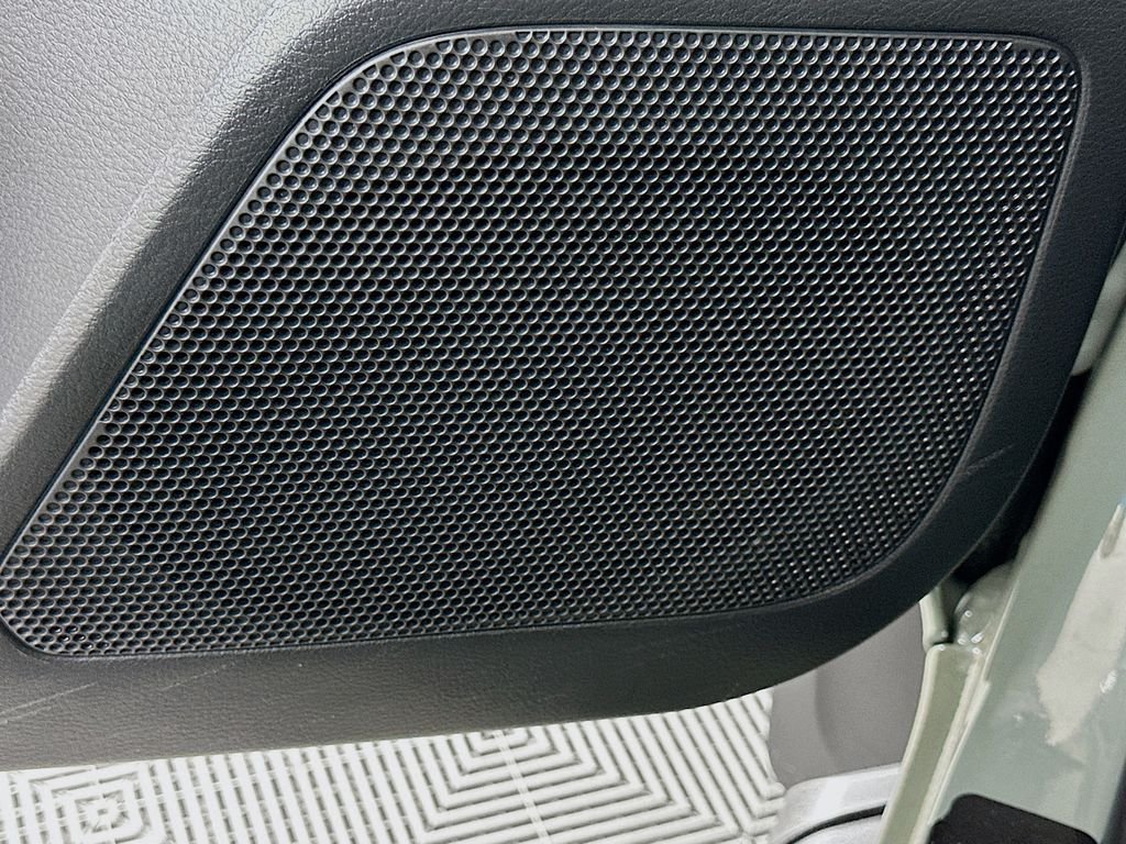 Thumbnail: 2023 Toyota Tacoma - 18