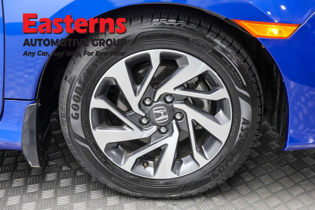 Used 2019 Blue Honda LX image 27