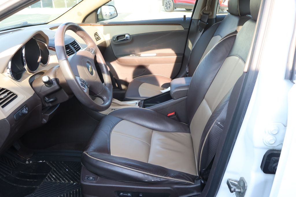 Thumbnail: 2012 Chevrolet Malibu - 13
