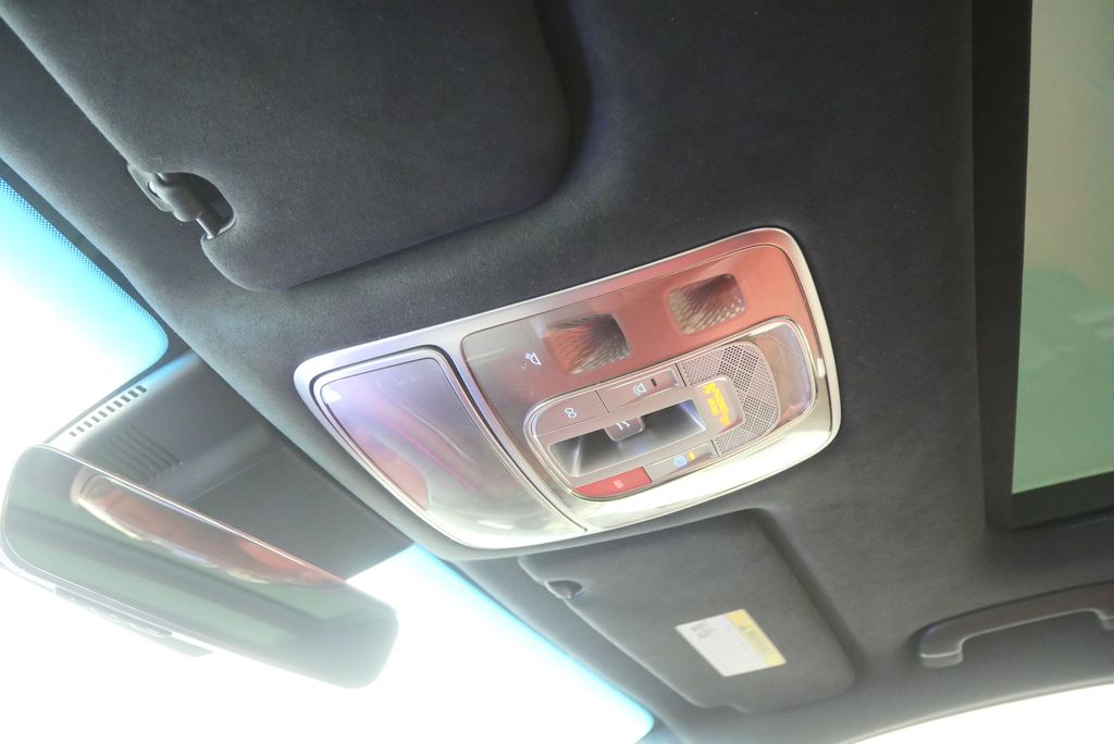 Thumbnail: 2025 Genesis G80 - 21