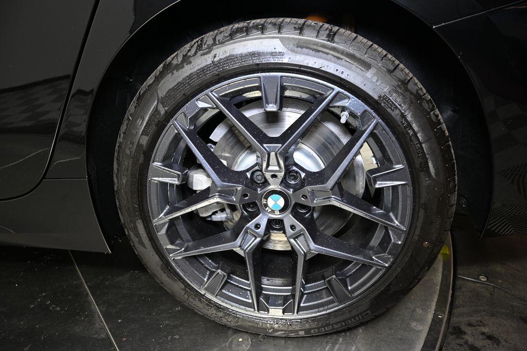 2025 BMW 3 Series 330i xDrive 12