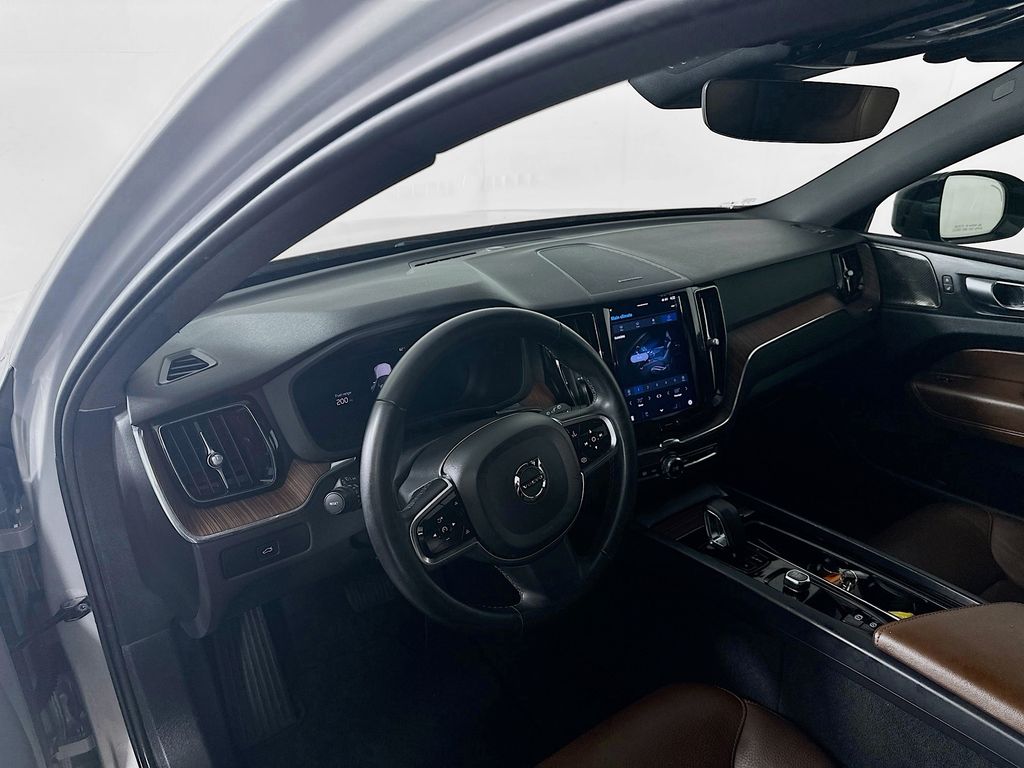 Used 2023 Silver Volvo B5 Plus Dark Theme image 31