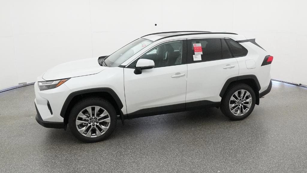 Thumbnail: 2025 Toyota RAV4 - 22
