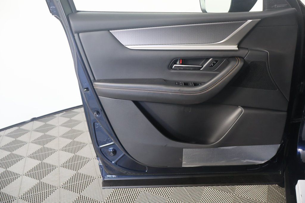 Thumbnail: 2025 Mazda CX-90 - 8