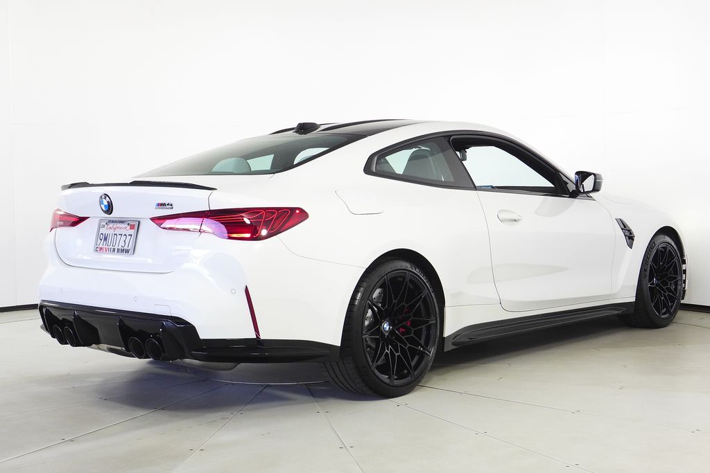 Thumbnail: 2025 BMW M4 - 7