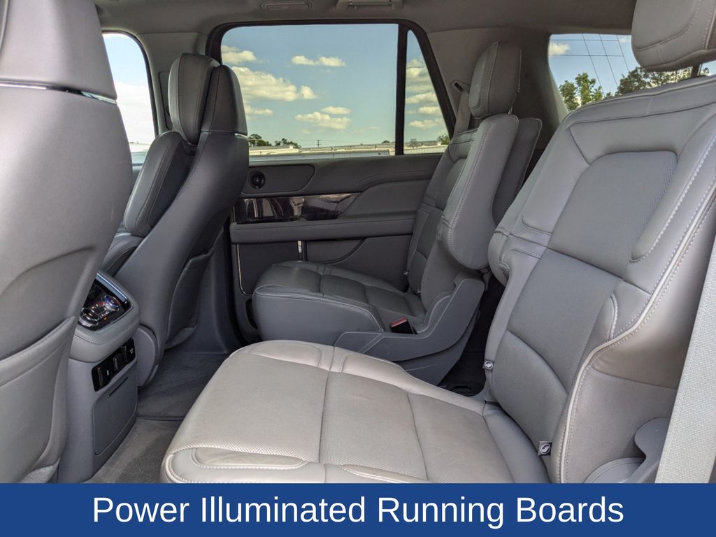 2019 Lincoln Navigator Select