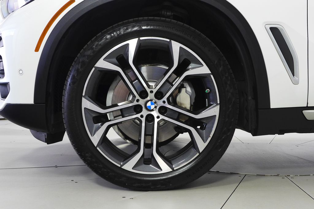 Thumbnail: 2023 BMW X5 - 5