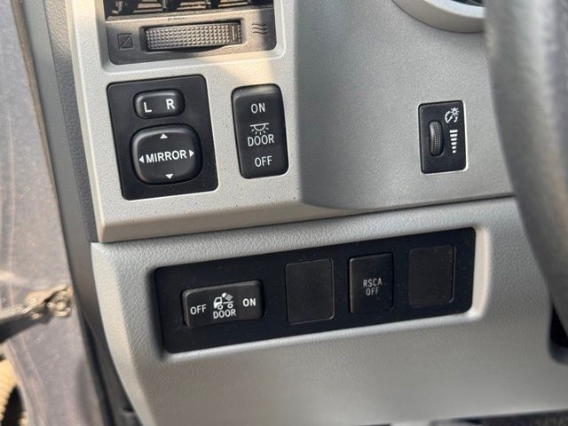 2008 Toyota Tundra Base 5.7L V8