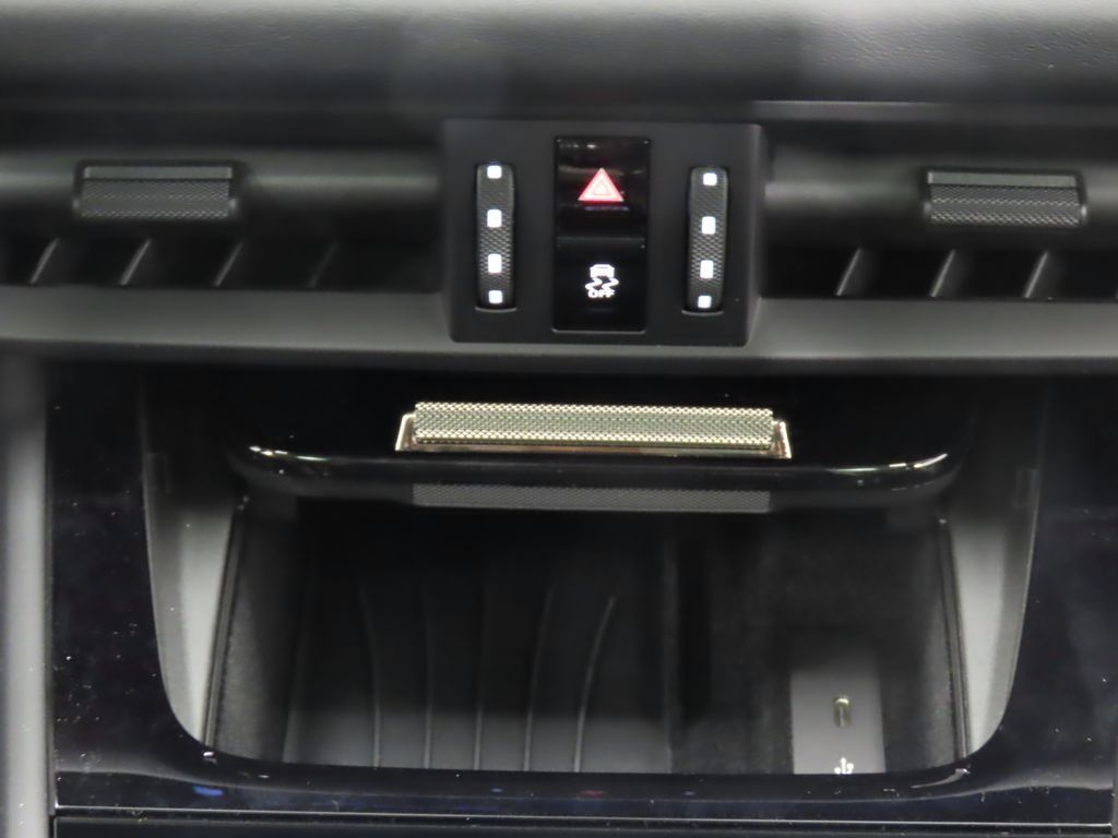 Thumbnail: 2025 Porsche  - 30