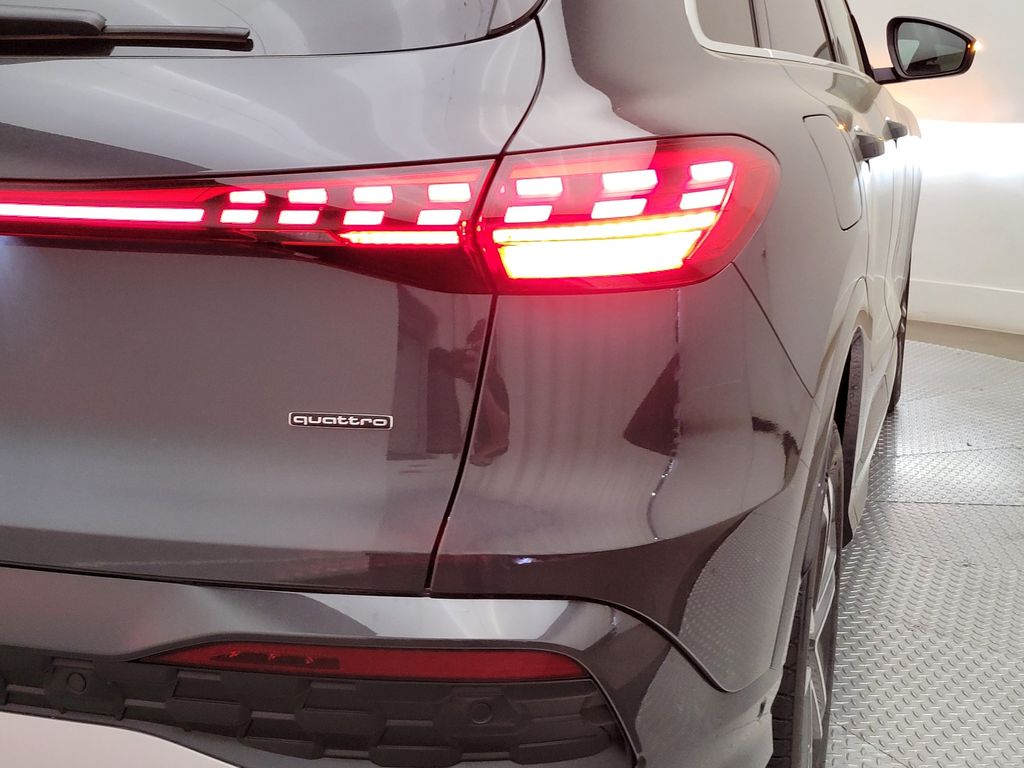 Thumbnail: 2026 Audi Q5 - 8