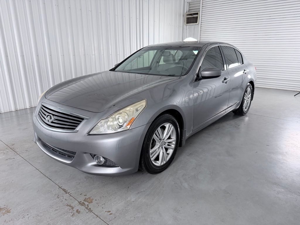 2013 INFINITI G37 Journey Sedan RWD