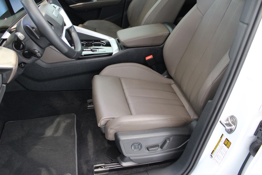 New 2026 White Audi 2.0T Premium Plus image 9